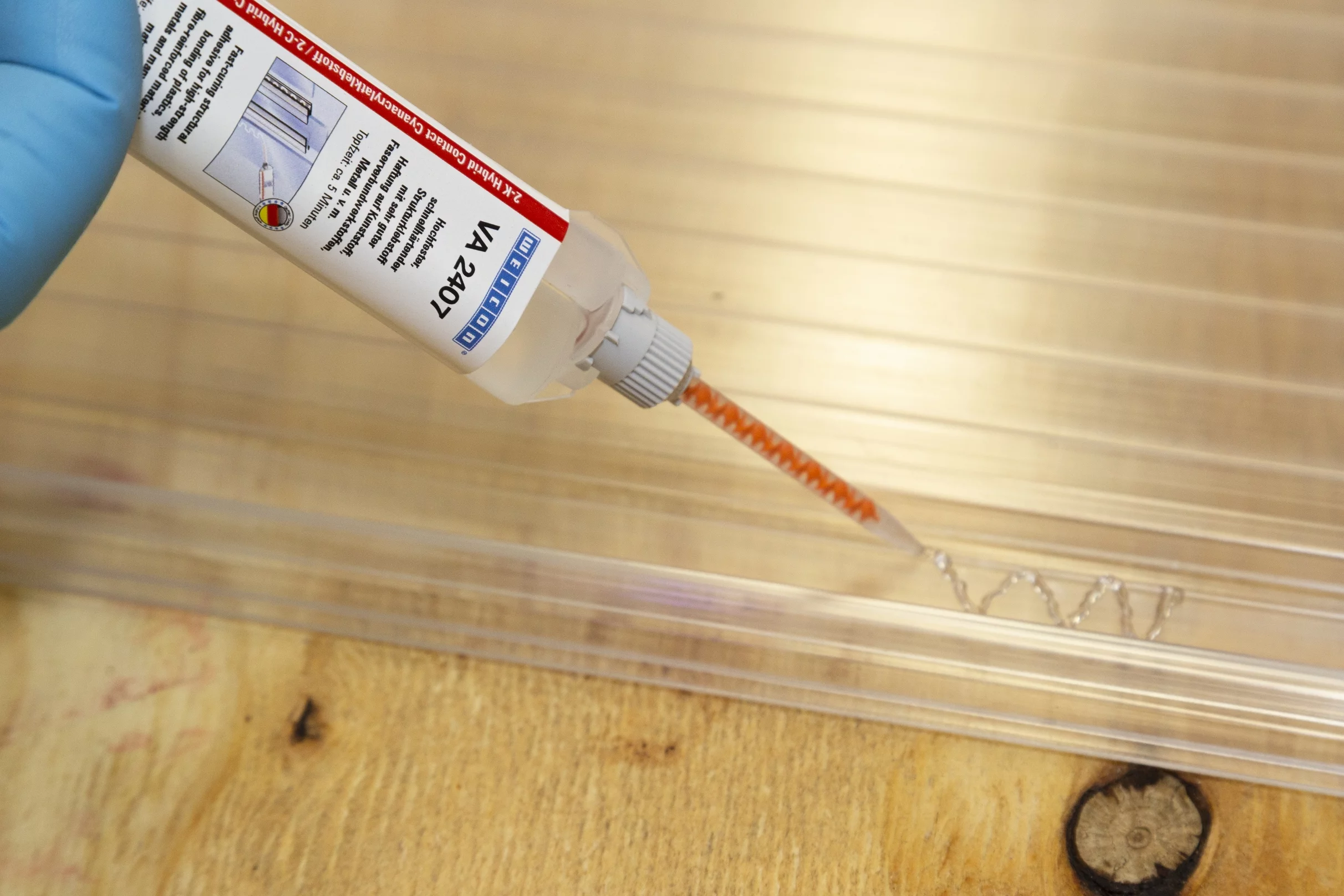 Hình Minh Hoạ Keo Hybrid